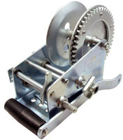 RATCHET WINCH 2000LB. CAPACITY 1-1/2"HUB